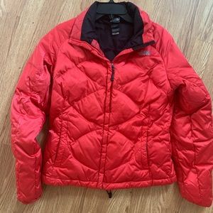Women’s North Face puffer coat